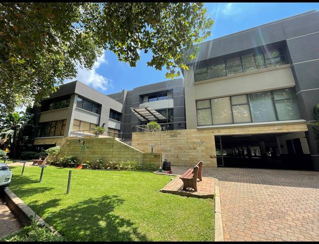 3,400M² OFFICE TO LET IN PARKTOWN